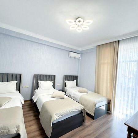 Armenia Hotel Erivan Dış mekan fotoğraf