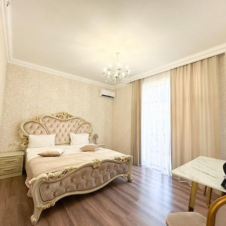 Armenia Hotel Erivan Dış mekan fotoğraf