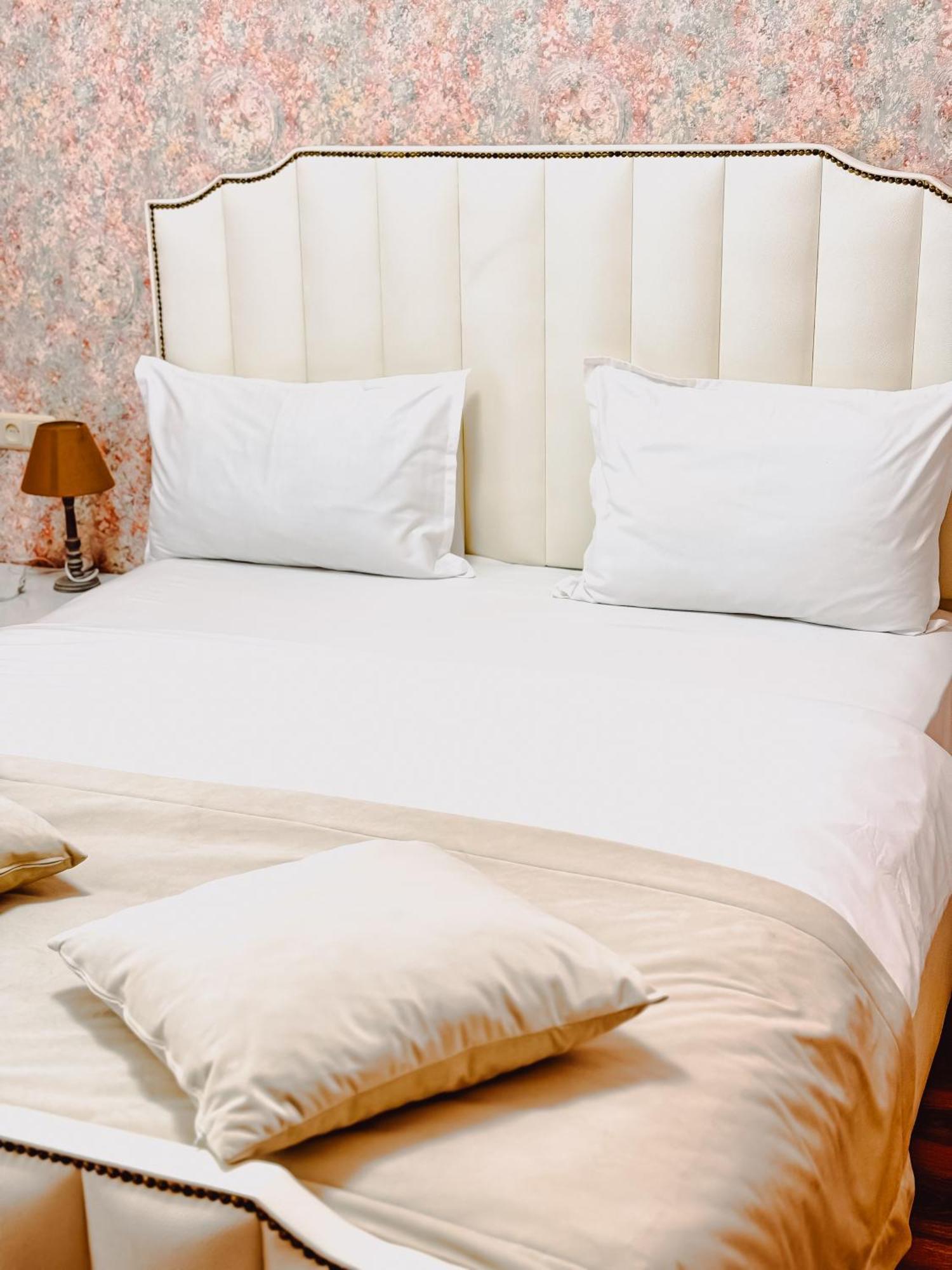 Armenia Hotel Erivan Dış mekan fotoğraf